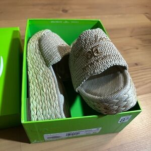 Women's 8.5 Sam Edelman Platform Wedge Sandals w Box